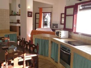 Holiday Home Berg- und Strandurlaub südlich von Granada by Interhome