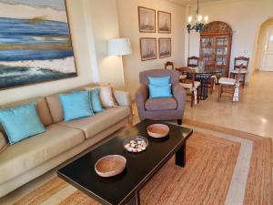 Apartment Strandlage Neptuno I- Elviria-Marbella by Interhome