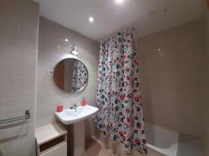 Apartment Gemütliche und komfortable Wohnung Aüt 2 Vall de Boí by Interhome