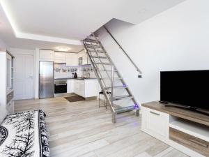 Apartment Playa Las Vistas by Interhome