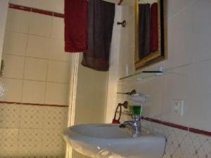 Apartment mit Blick auf das Wasser by Interhome