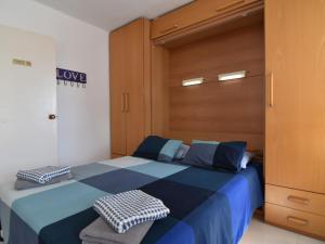 Apartment Studio Europa beachfront by Interhome