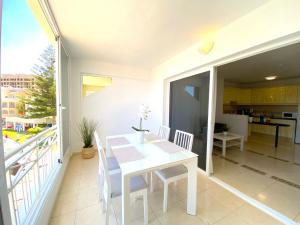 Apartment Appartement in Oasis Del Sur mit Beheiztem gemeinsamem Pool by Interhome