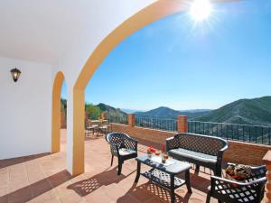 Holiday Home Villa José 2- beheizter Pool- Meerblick- by Interhome