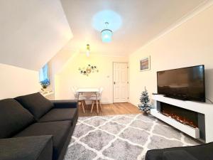 Stylish 2 Bedroom Flat in the Heart of Wimbledon