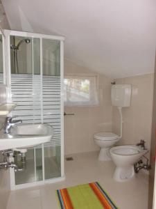 Bright Villa with garden and parking - Beahost