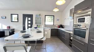 GU000-25B Mais 3 pièces - 5 couchages LA GUERINIERE