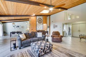 Heated Pool, 3 Mi to Dtwn Cape Coral Escape!