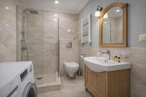 Central District Lofthouse