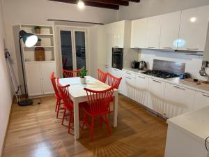 Milano 2 BDR Flat - direct Tram 15 min DUOMO