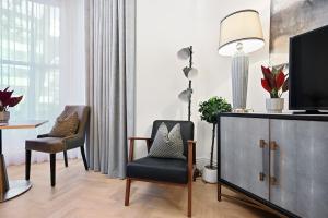 Large Studio at Nightingale Suites