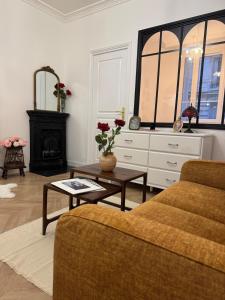 Elegant Parisian Flat near Eiffel Tower