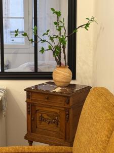 Elegant Parisian Flat near Eiffel Tower