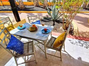 Apartment Tolle Ferienwohnung in Costa Calma mit Terrasse- gemeinsamem Pool und Garten by Interhome