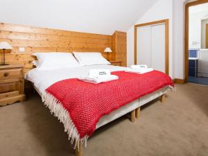 Apartment Die Belle Epoque Wohnung by Interhome