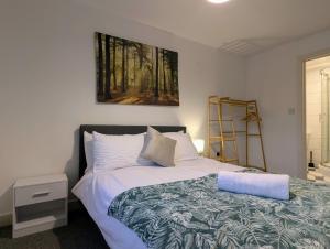 Contractor House, 4 Bed Ensuite, Near Stadium