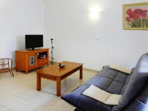 Apartment Morard - Bonnieux Appt Bleu Provence by Interhome