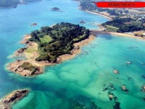 Holiday Home Wunderschönes Haus mit Garten in Lézardrieux by Interhome