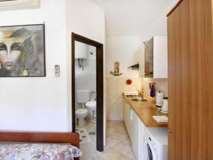 Apartment Vesna Peovic by Interhome