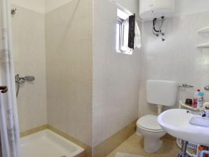 Apartment Vesna Peovic by Interhome