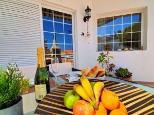 Holiday Home Gemütliches Ferienhaus in Tarajalejo mit Großem Garten und Meerblick by Interhome