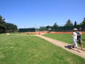 Apartment Vesna direkt am Strand by Interhome