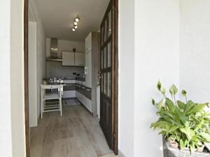 Apartment LOREDANA STUDIO by Interhome