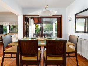 Holiday Home mit Pool- großer Garten by Interhome