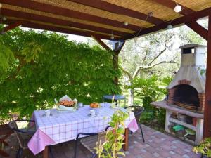 Apartment Lorena B4 by Interhome