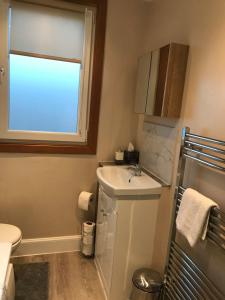 “A Wee Pad in Dunfermline”