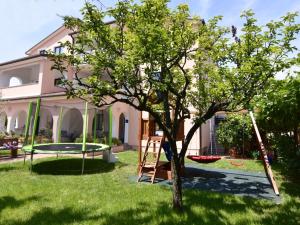 Apartment Danica 6-2 by Interhome