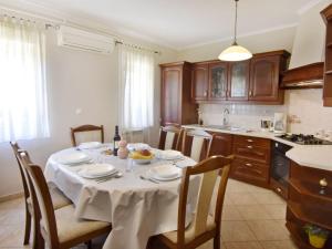 Apartment ALEX 4 by Interhome