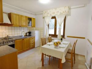 Apartment LINO B4 by Interhome