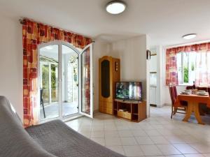 Apartment Wohnung in Zambratija mit Gemeinsamem Grill by Interhome