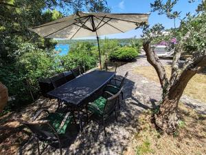 Apartment Haus Rina Banjole mit Whirlpool und Garten by Interhome