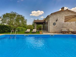 Holiday Home Villa Sujevic für unvergessliche Ferien - Istrien by Interhome