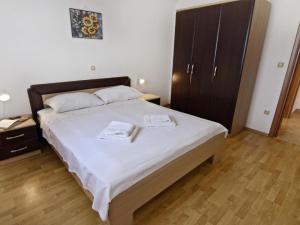 Apartment Noemi1 by Interhome