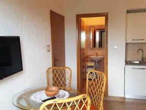 Apartment Kleine Wohnung mit schönem Balkon by Interhome