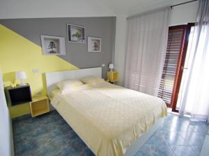 Apartment Blue - Valbandon by Interhome