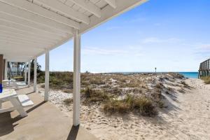 Coconut Beach House B