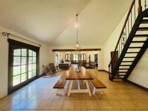 Van Kouwenhoven Hostel