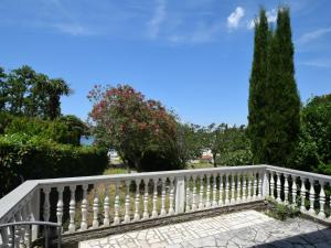 Apartment Pesja by Interhome