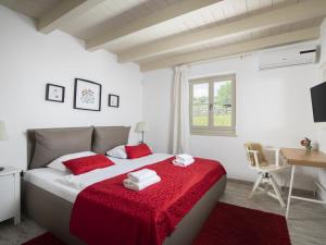 Holiday Home Heritage Villa Lilly by Interhome