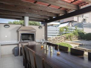 Holiday Home Villa Castagna in Premantura mit Pool und Sauna by Interhome