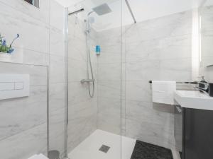 Apartment Luxury Seaview Apartment by Interhome