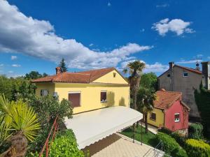 Holiday Home Villa Ella- traditionelles mediterranes Steinhaus by Interhome