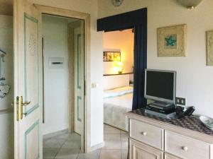 Lovely Beach House img1