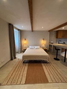 Templlo Residences Cozy Coastal Private Studios near Lisbon