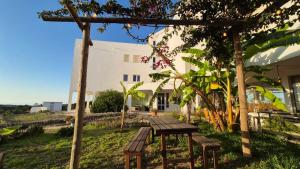 Ocean View Apartment near Arrifana Beach with Parking