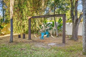 family house 5BR Heated Pool Home in Brandon - Pool Table